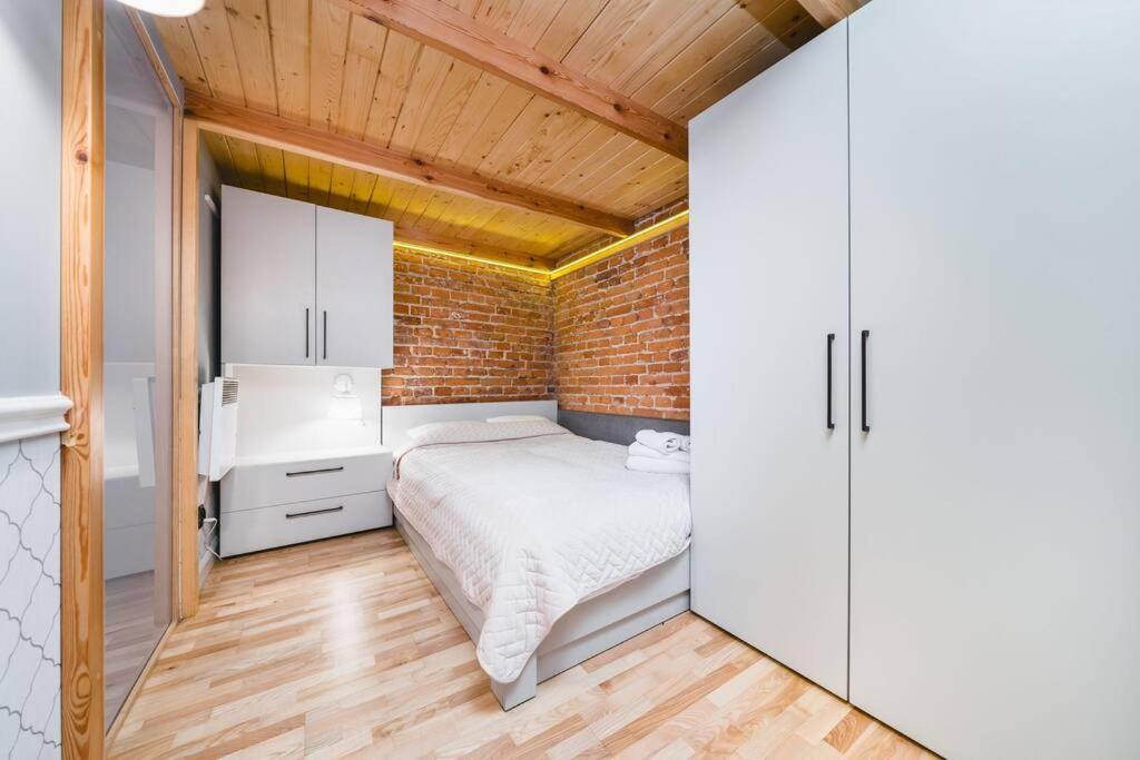 Velo Apartment, High Standard, Tv, Wifi * Krakau